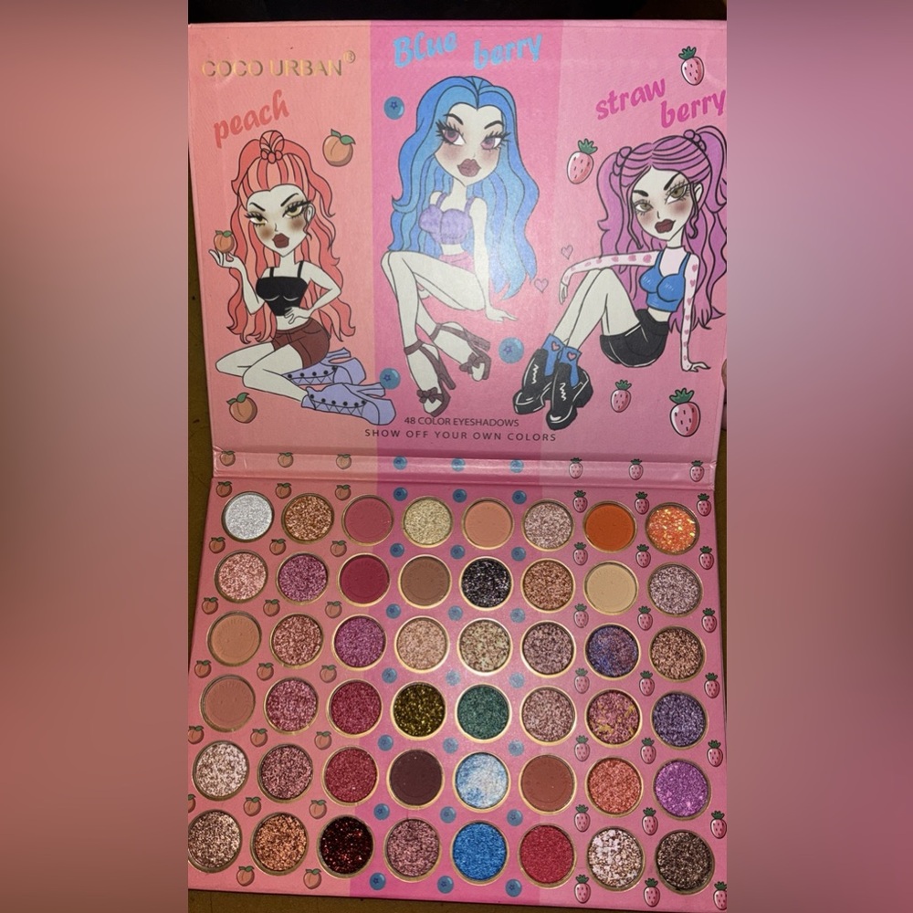 Makeup bundle - Picture 2 of 3